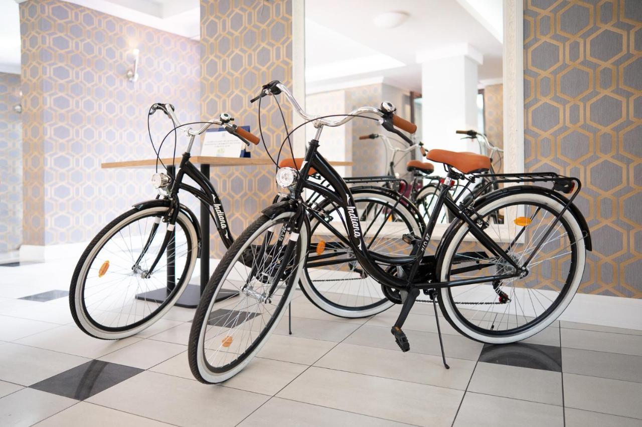 Hotel Europejski Nysa Esterno foto