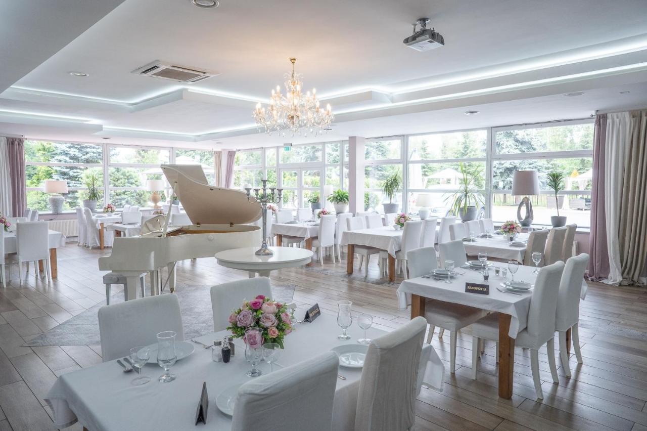 Hotel Europejski Nysa Esterno foto