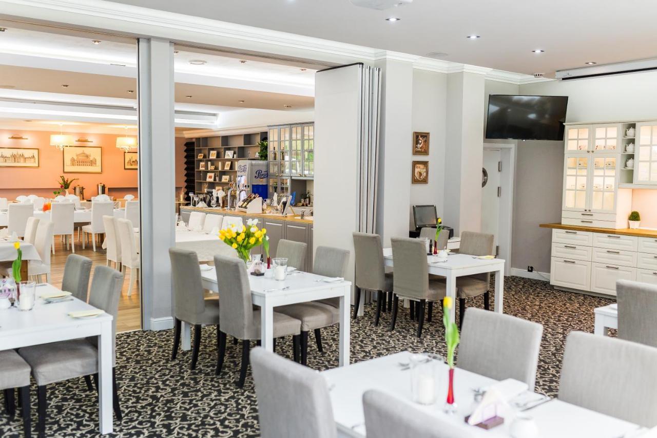 Hotel Europejski Nysa Esterno foto