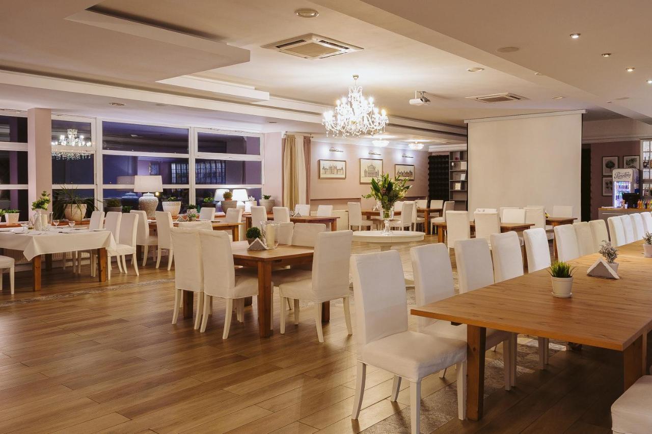 Hotel Europejski Nysa Esterno foto